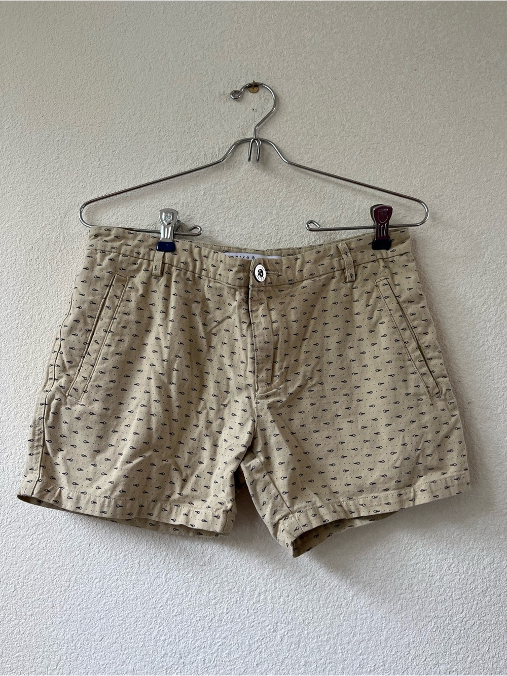 Parke & Ronen beige fish print casual shorts size 28